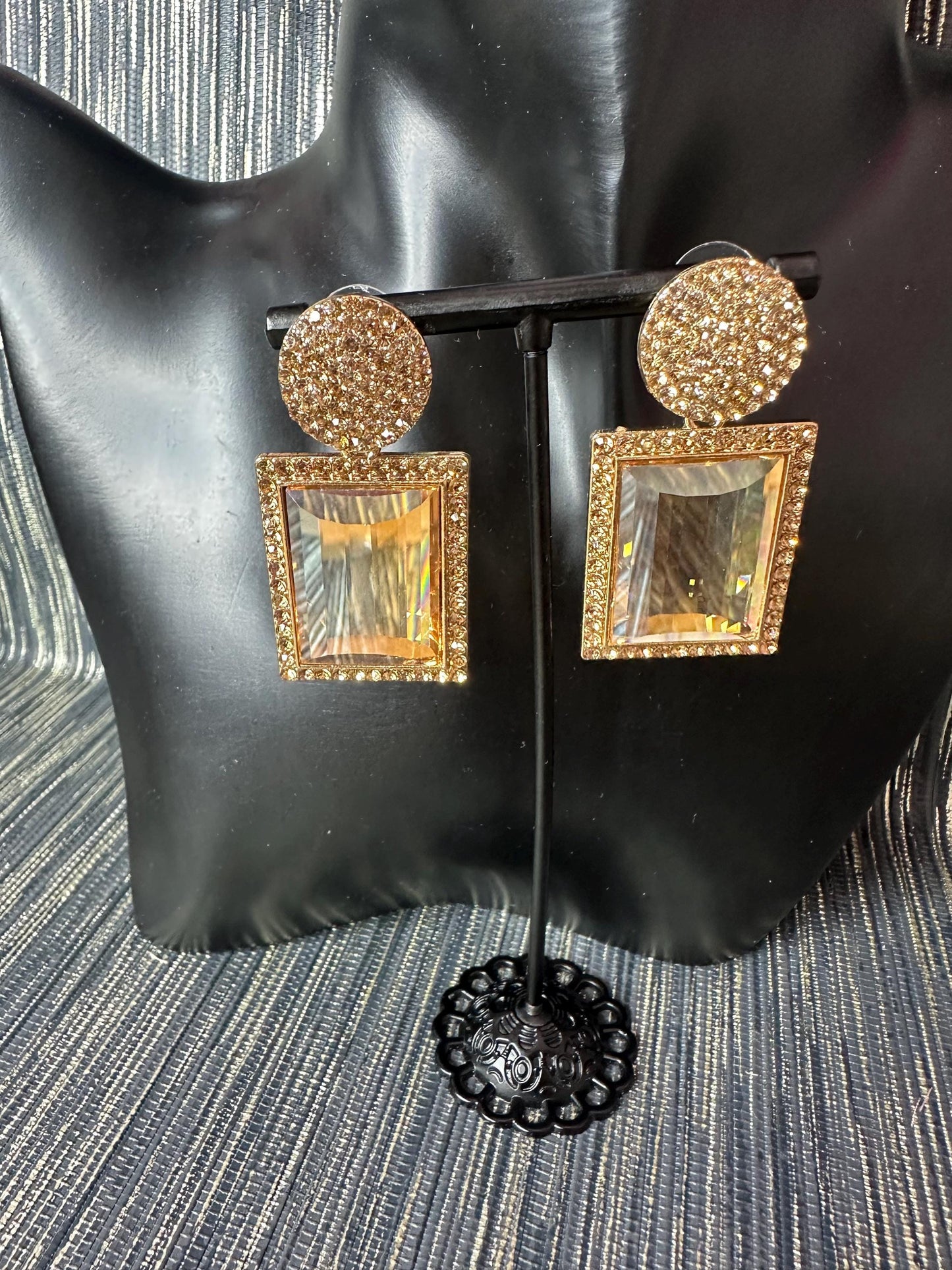 Sparkly Gold Square earrings