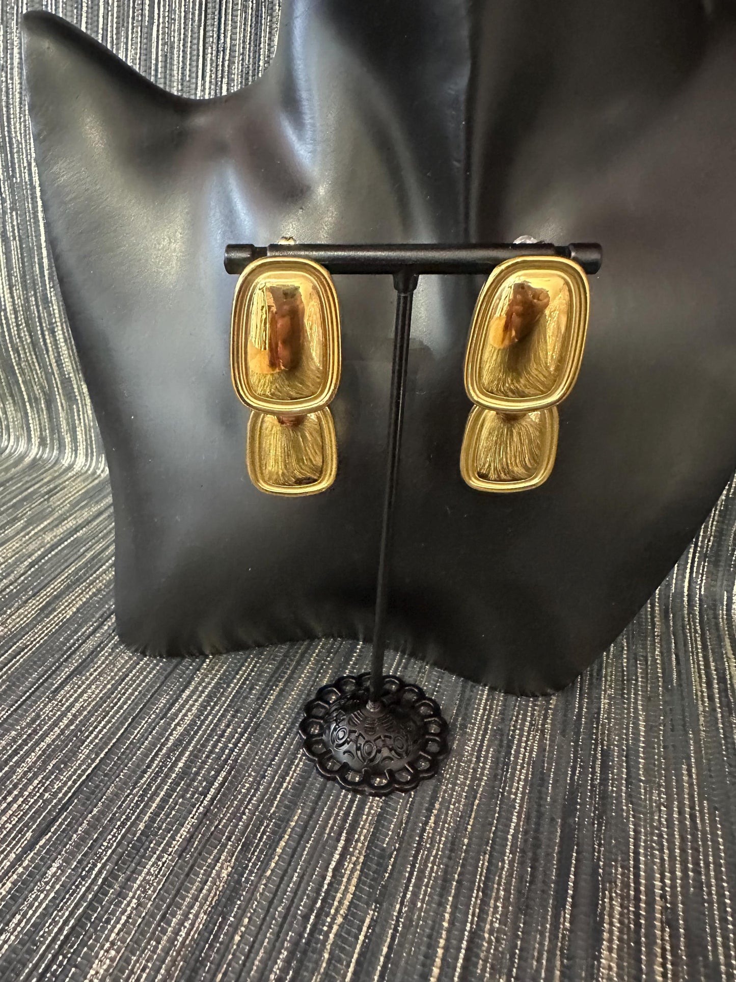Gold tiered drop dangle earrings