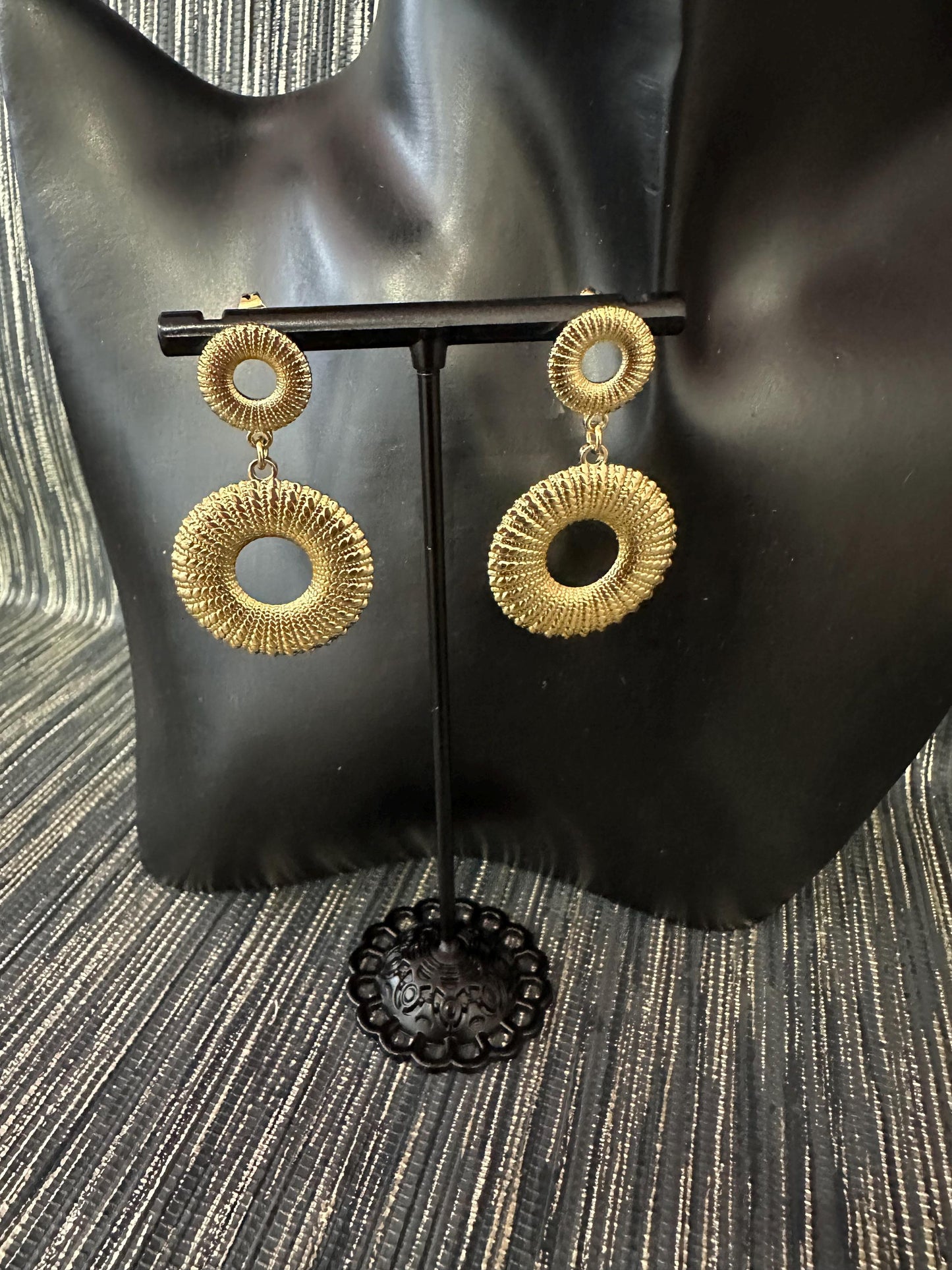 Gold Mini Drop earrings