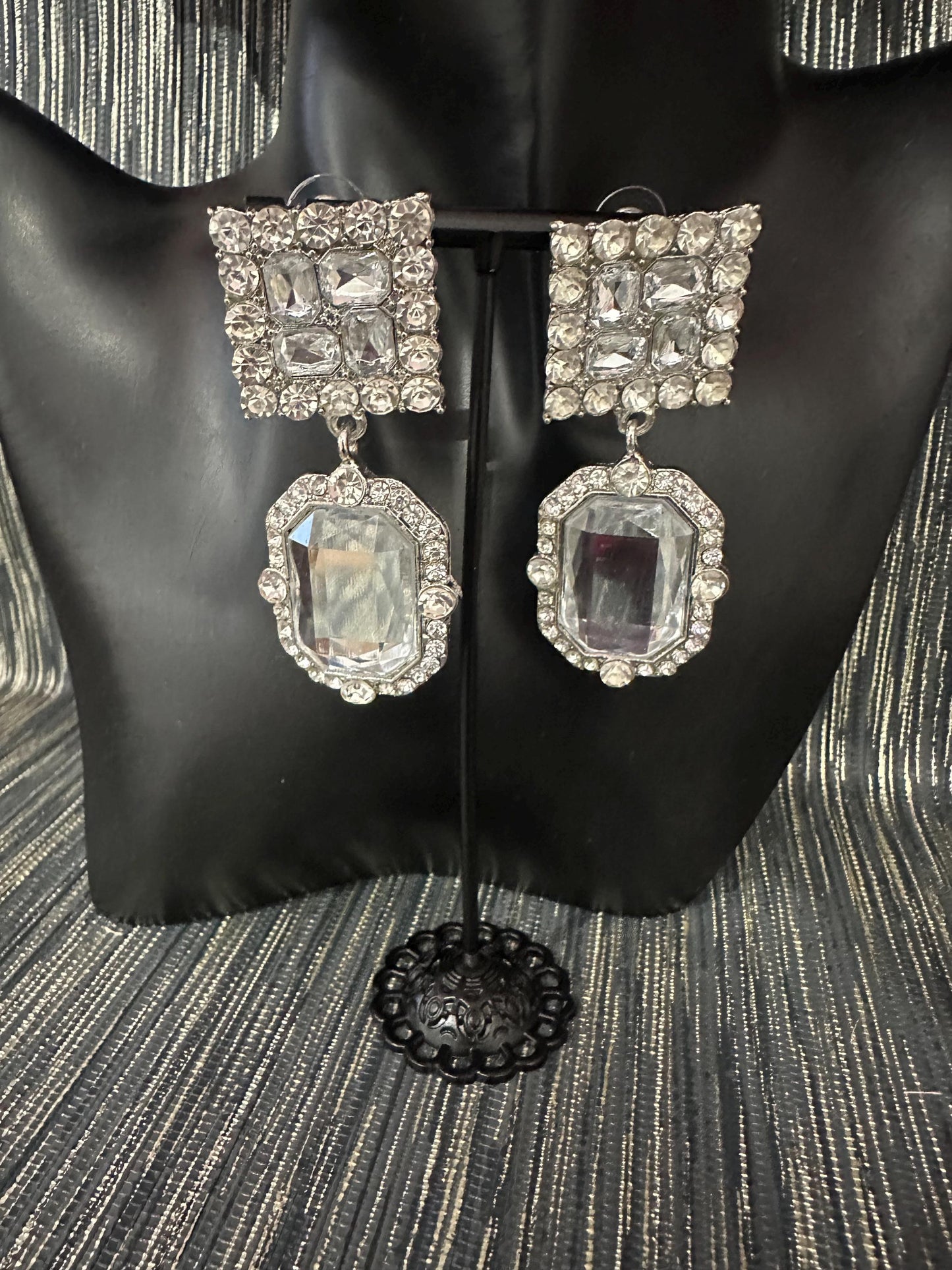 Sparkly Silver Square earrings