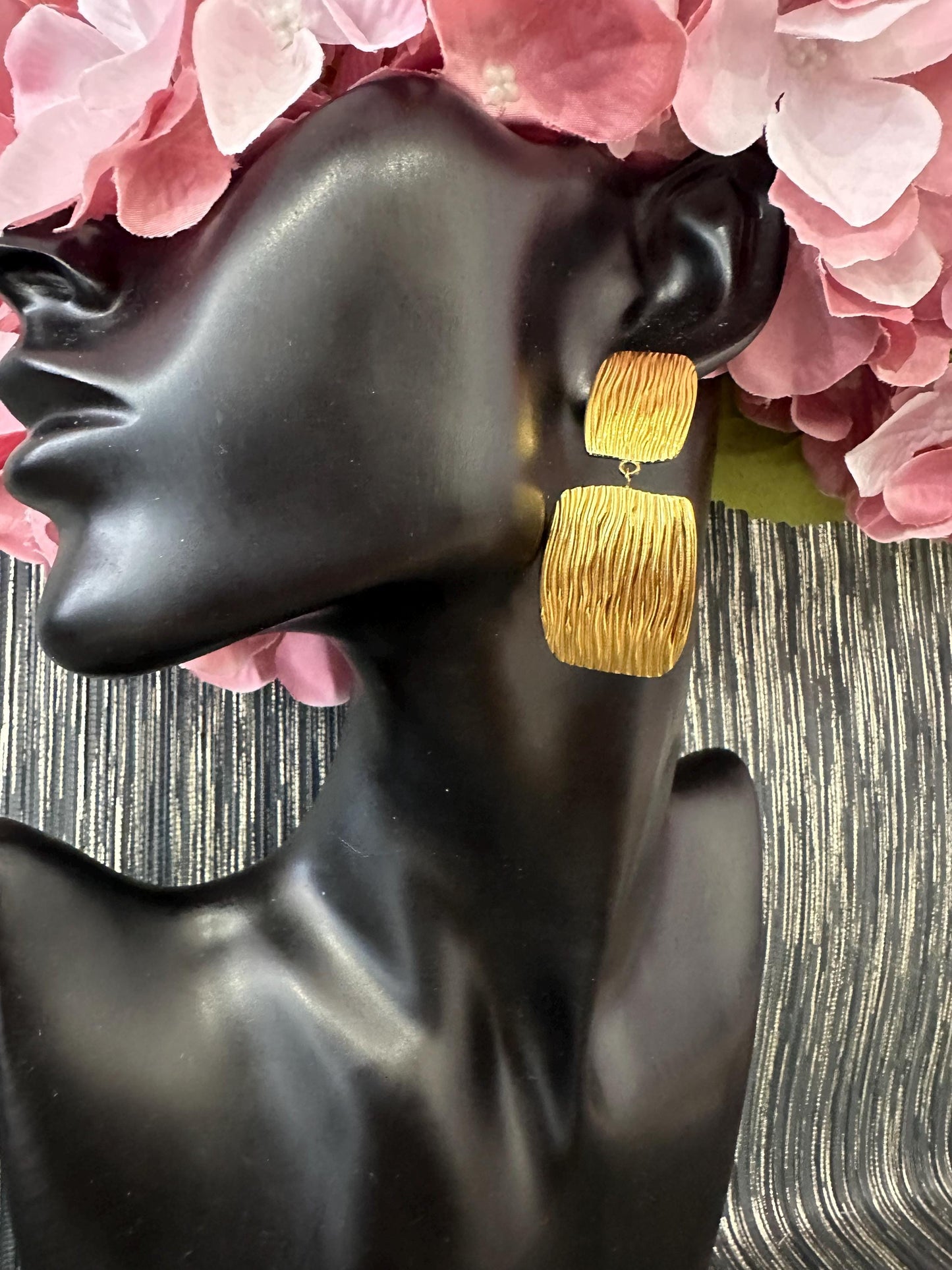 Gold Patterned Tiered earrings