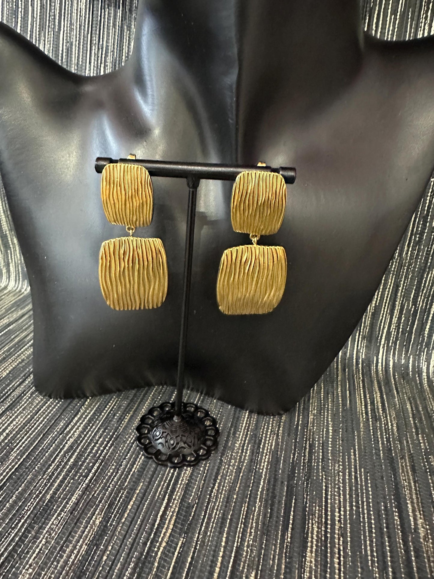 Gold Patterned Tiered earrings