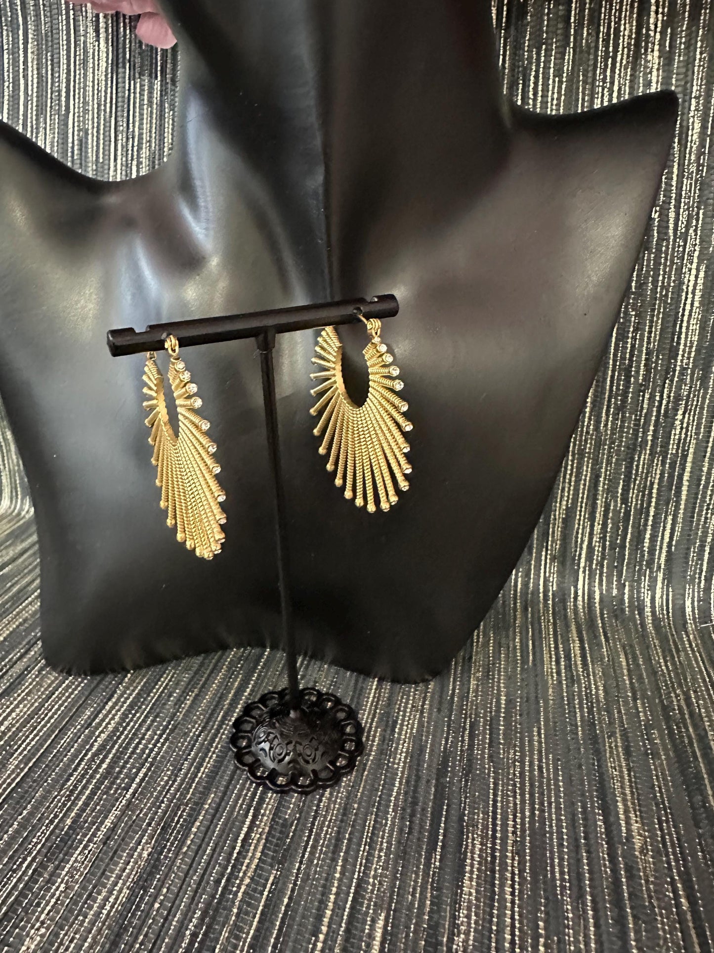 Stoned Spiky earrings