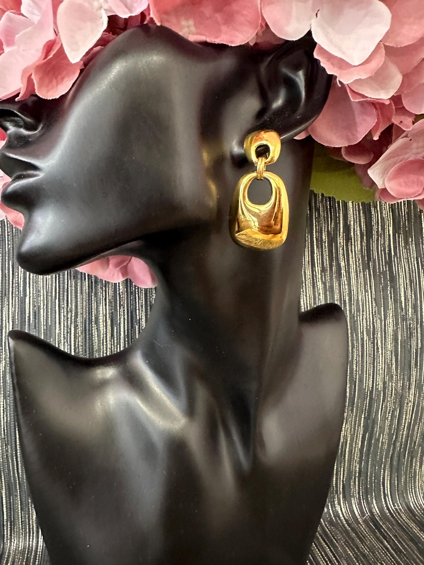 Round Hole Drop earrings