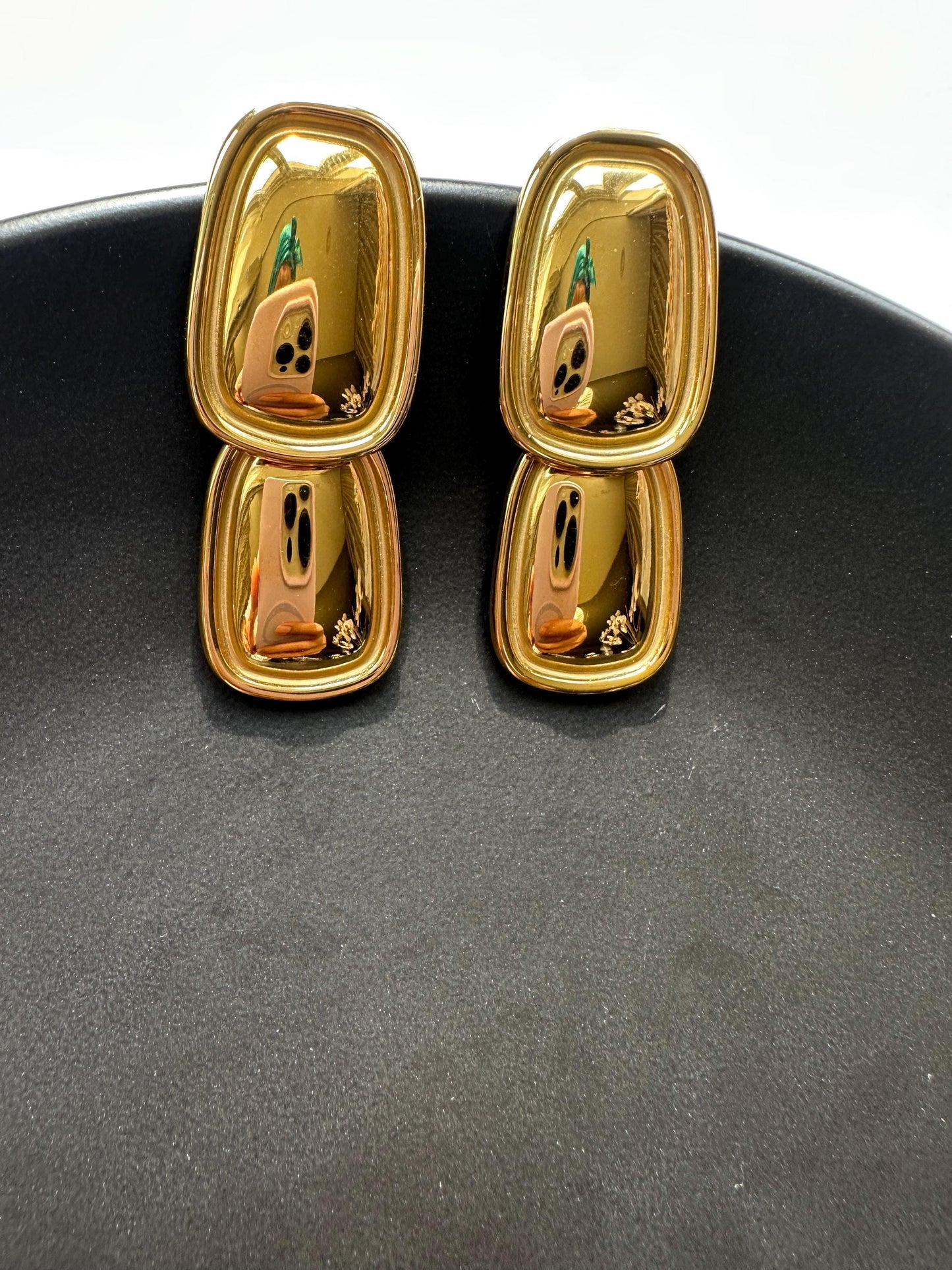 Gold tiered drop dangle earrings