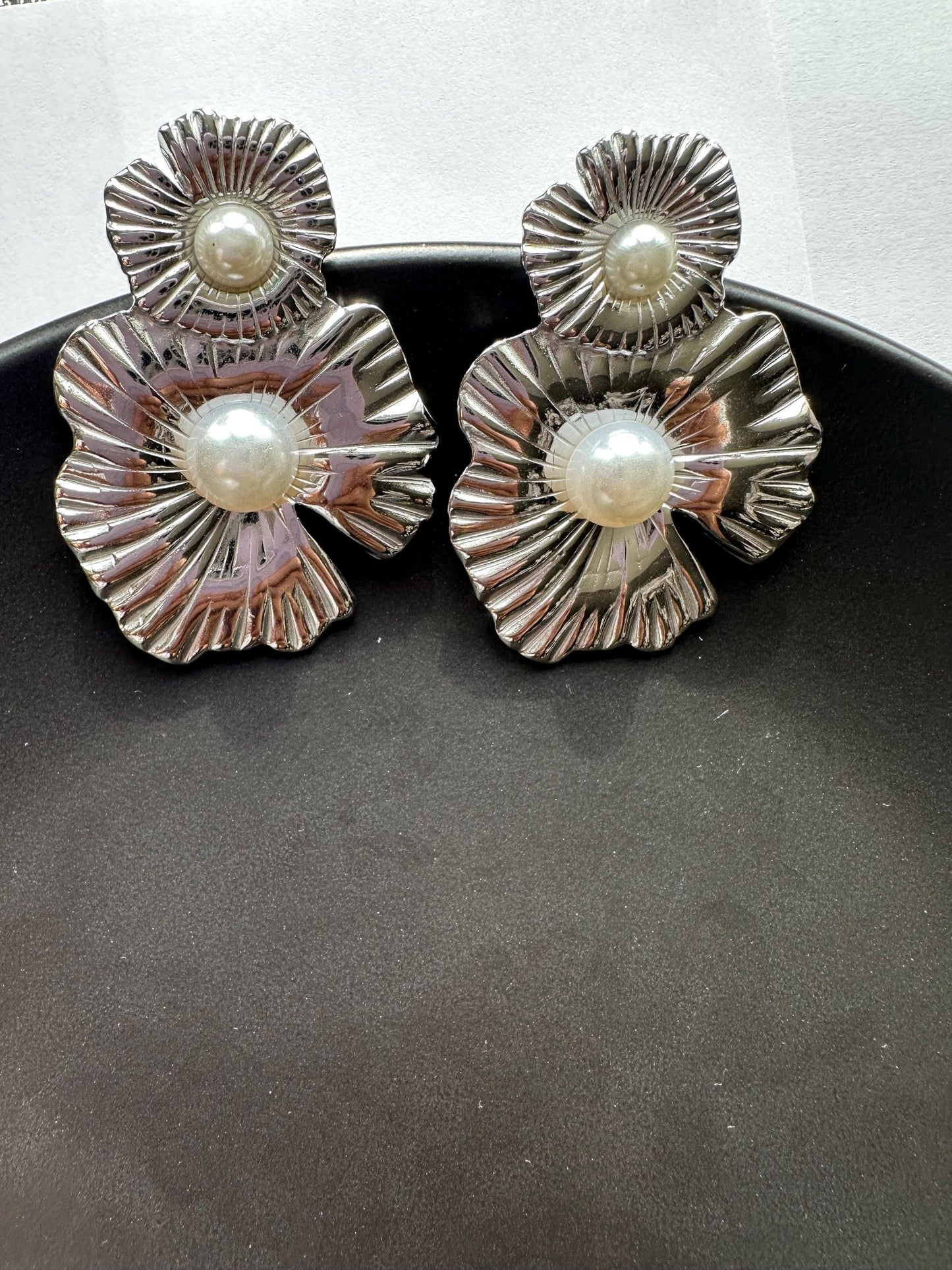 Double flowered Silver earrings