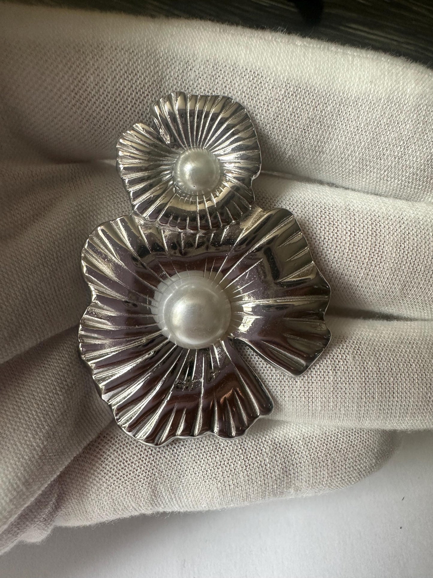Double flowered Silver earrings