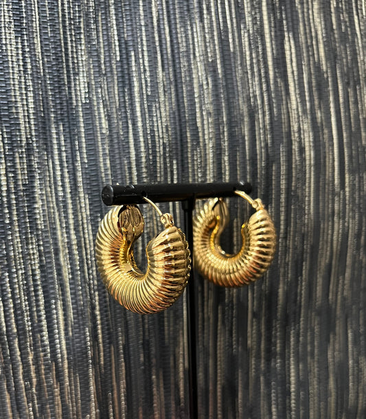 Lola Chunky Dangle Earrings