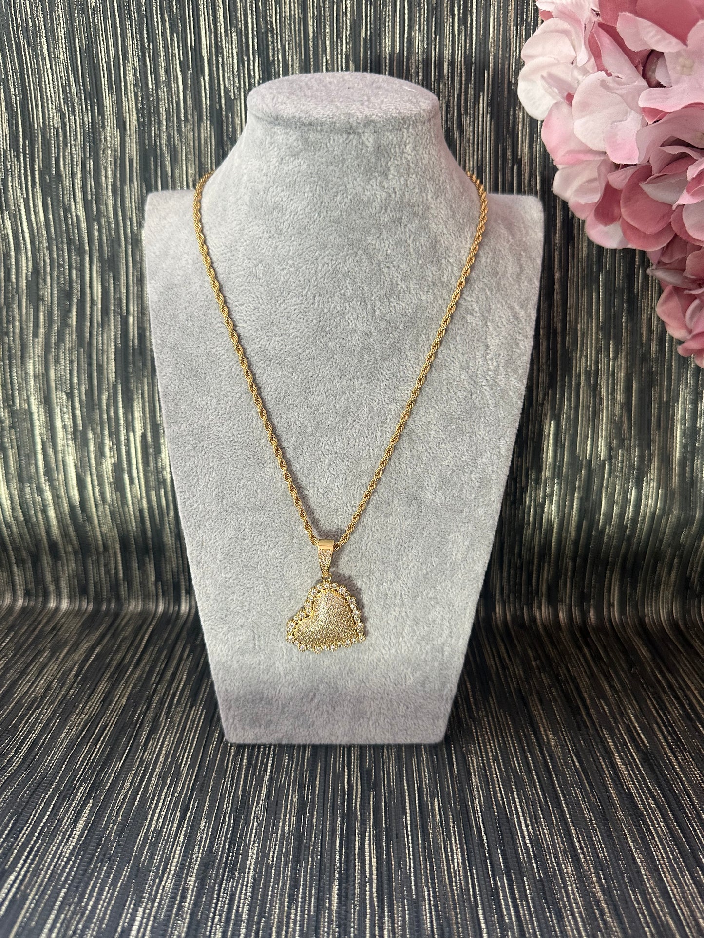 Sparkly Gold Pendant Necklace