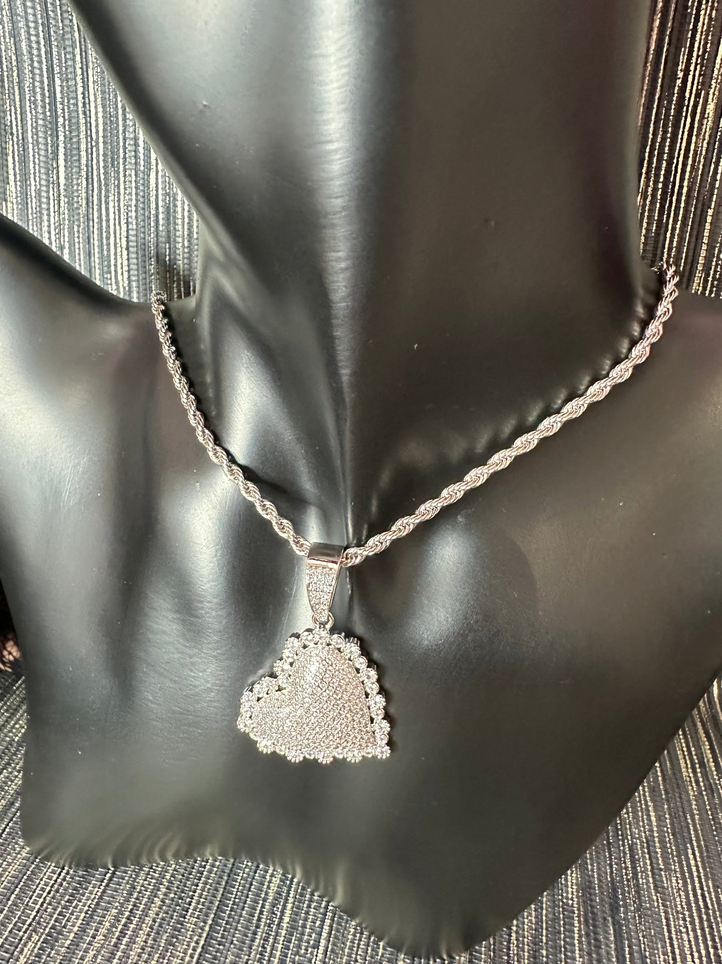 Sparkly Silver Pendant Necklace