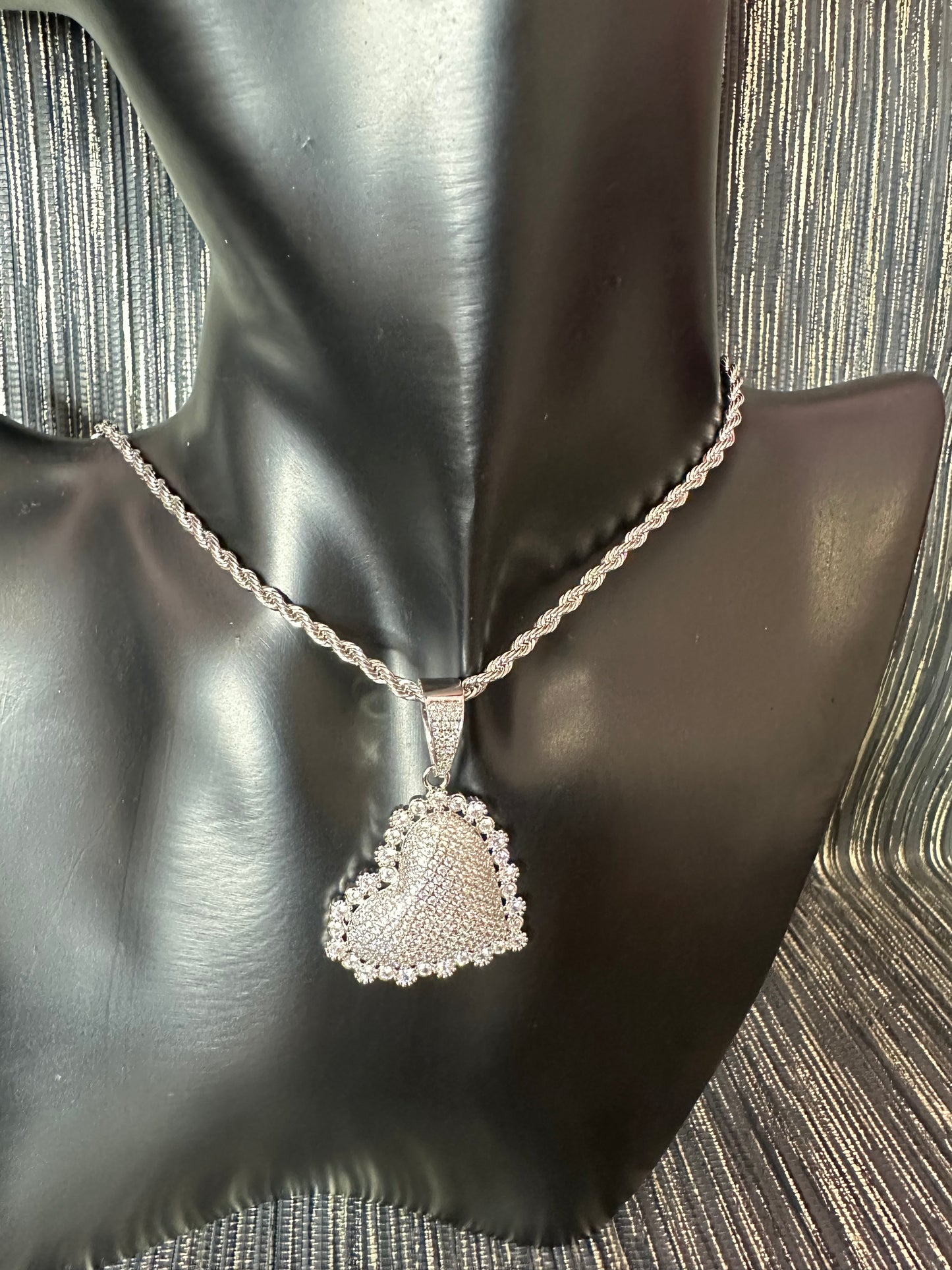 Sparkly Silver Pendant Necklace